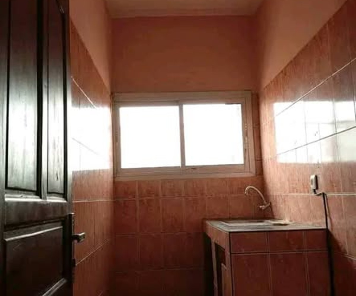 Appartement 2 chambres à louer - Essomba, Yaoundé