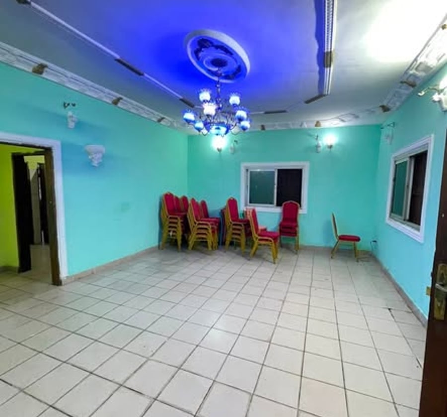 Appartement moderne à louer – Biyem-Assi Acacia, Yaoundé