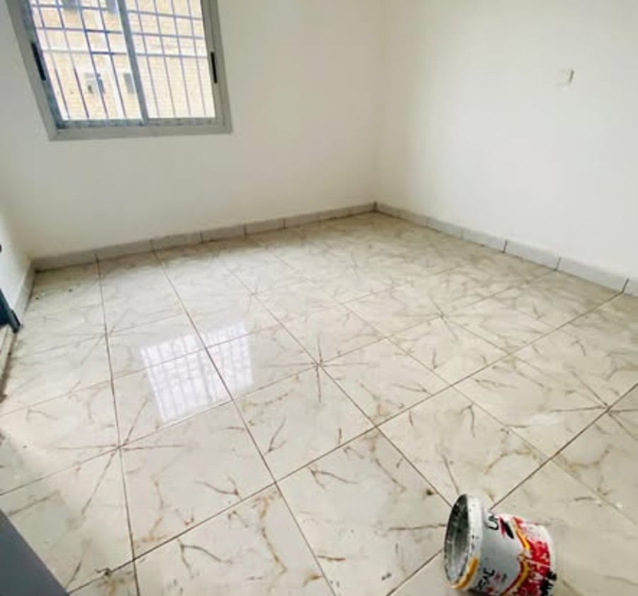 Studio moderne à Bépanda Commissariat 7