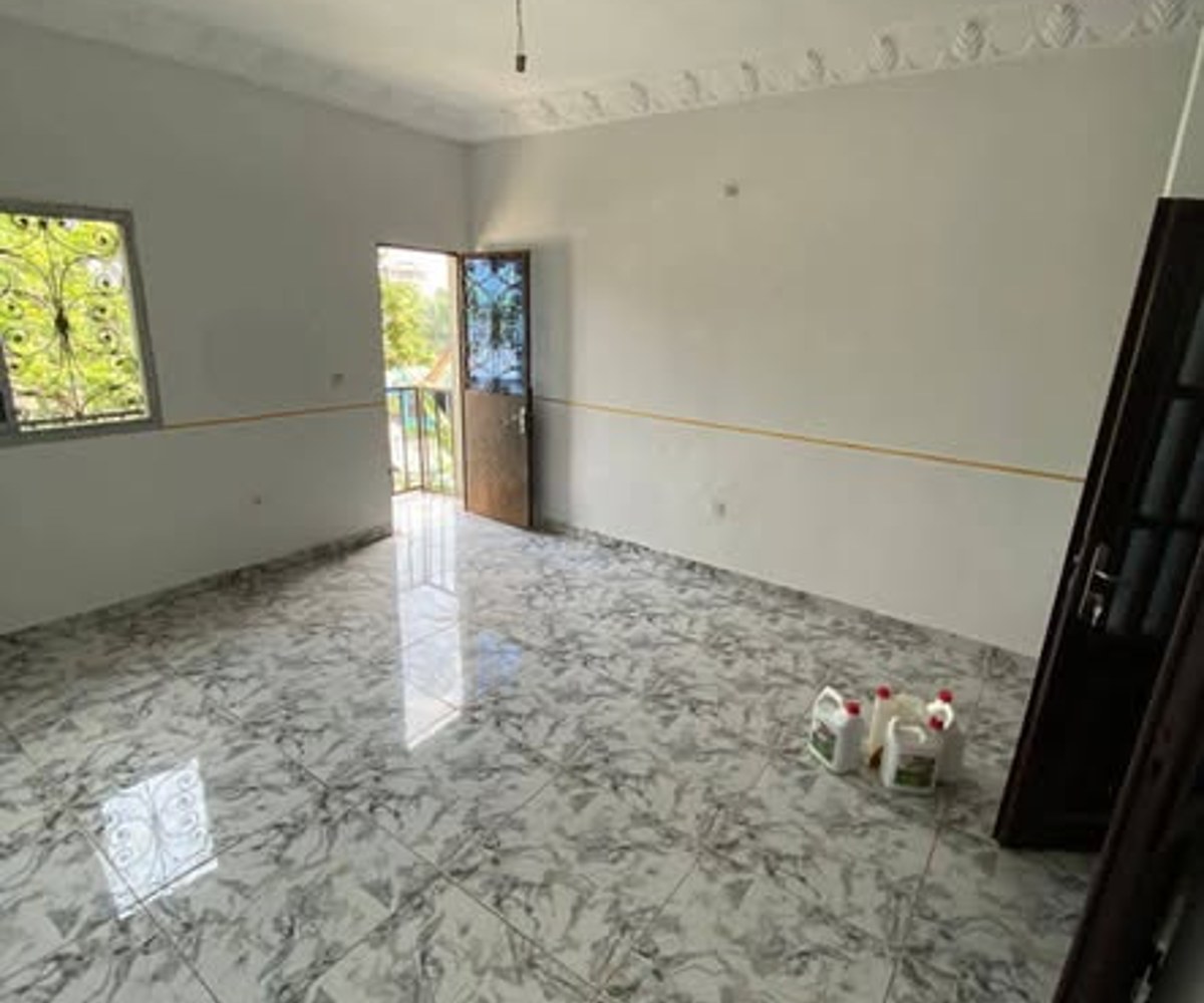 Studio moderne à Logbaba