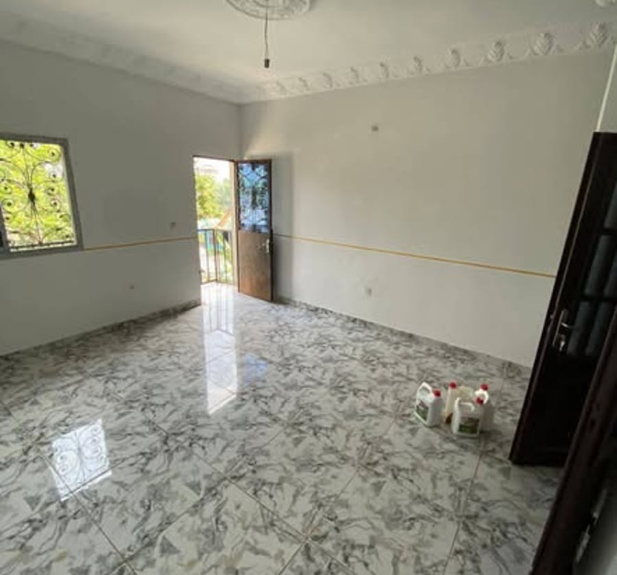Studio moderne à Logbaba