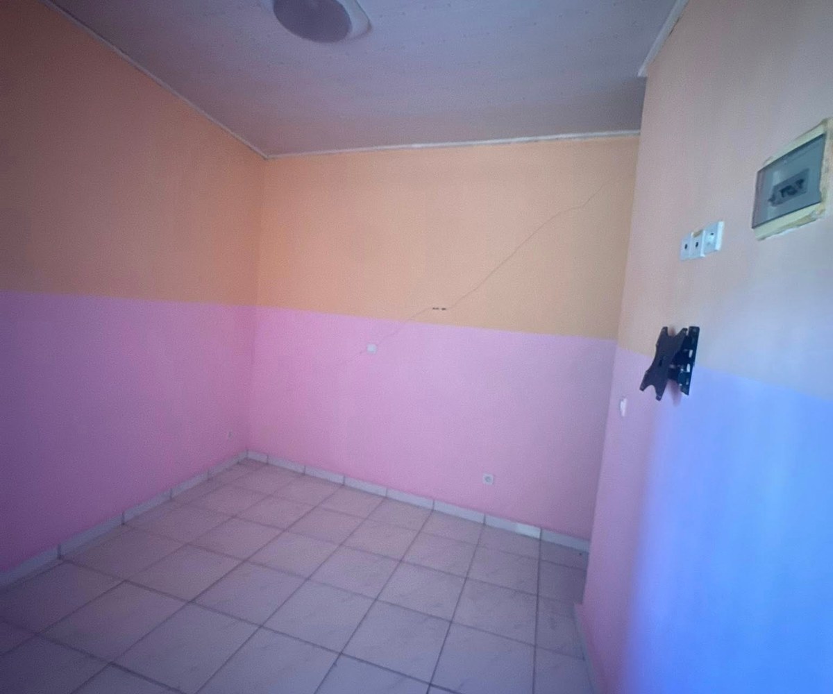 Chambre moderne à PK 17 – Douala