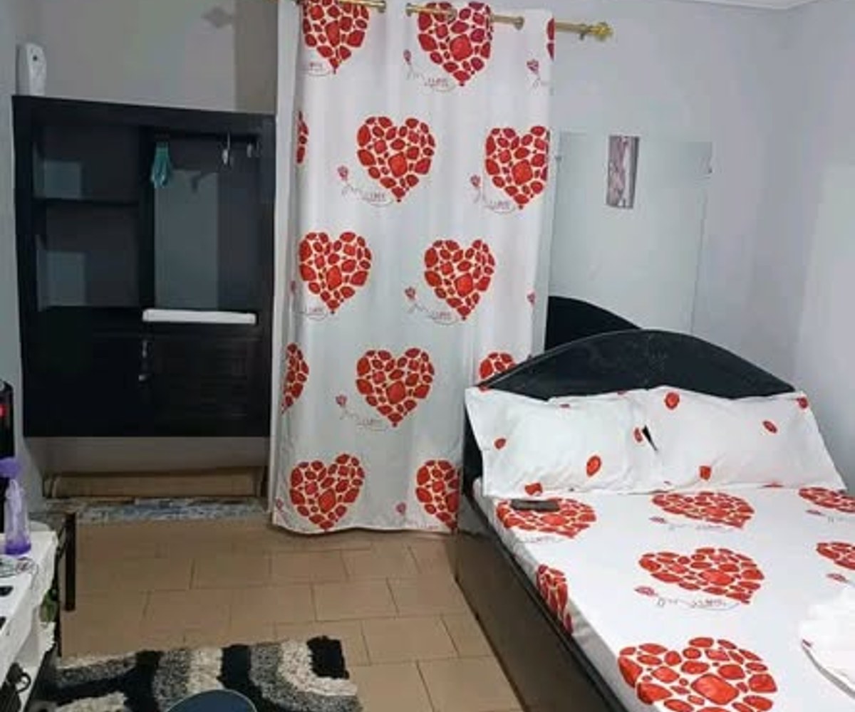 Chambre meublée à louer à Biyem-Assi