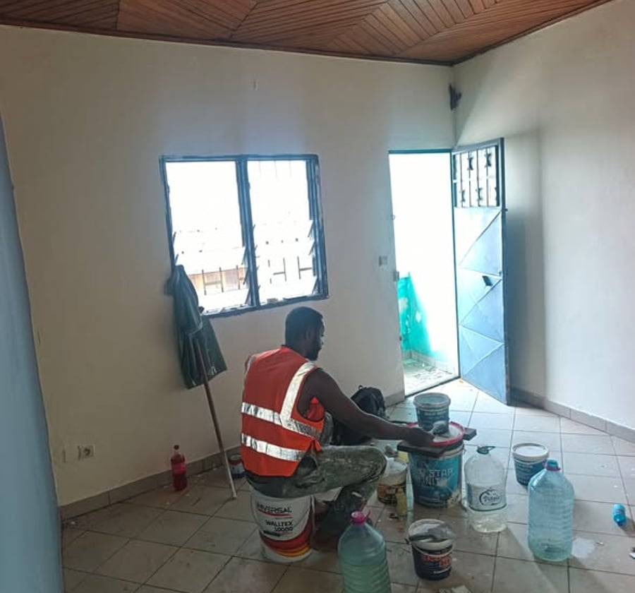 Studio moderne à louer - Logbaba, Douala