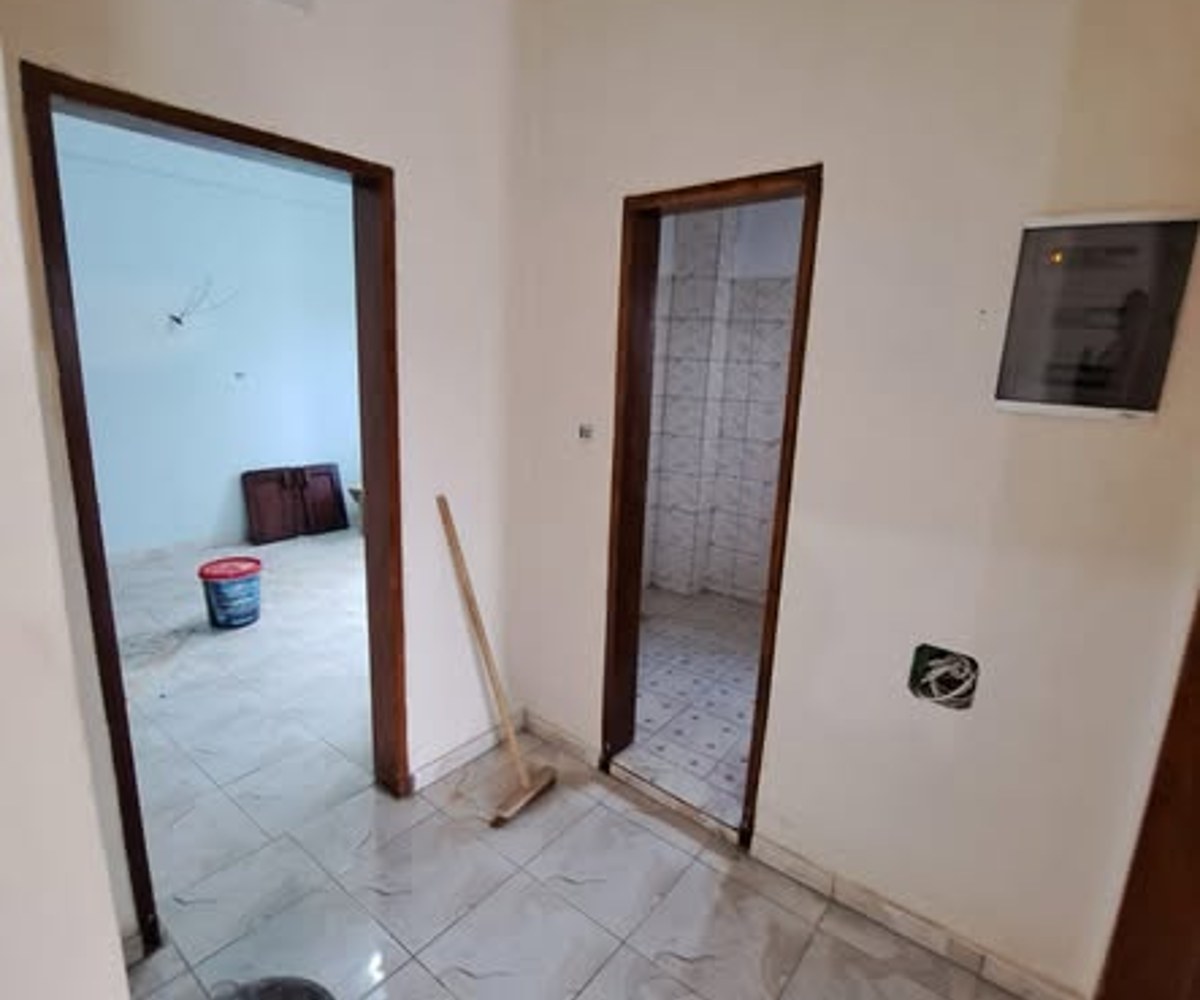 Appartement moderne nouvellement construit à Odza Terminus