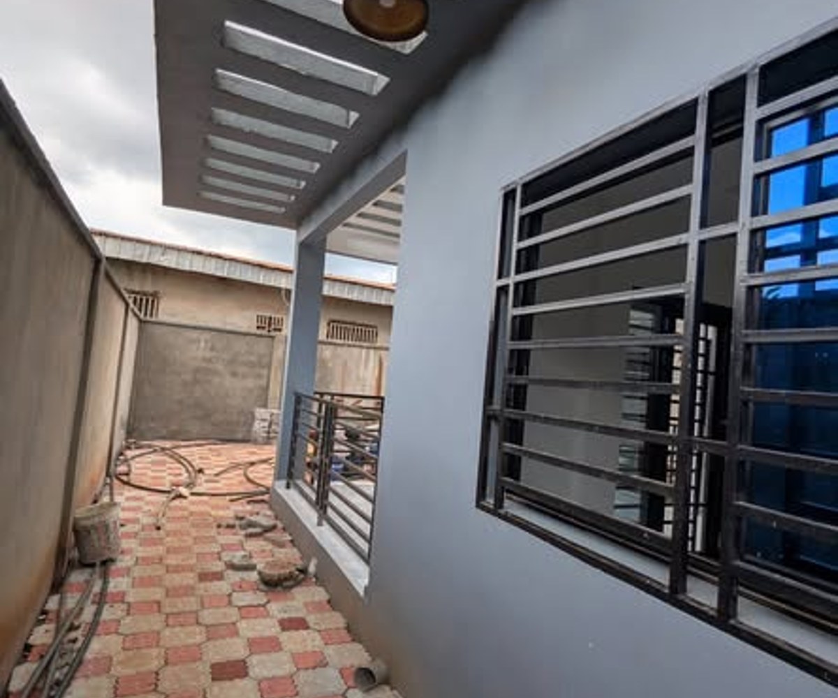 Duplex moderne 4 chambres – Olembé