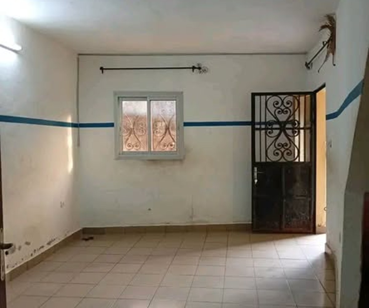 Studio moderne à Beedi à 80m du goudron