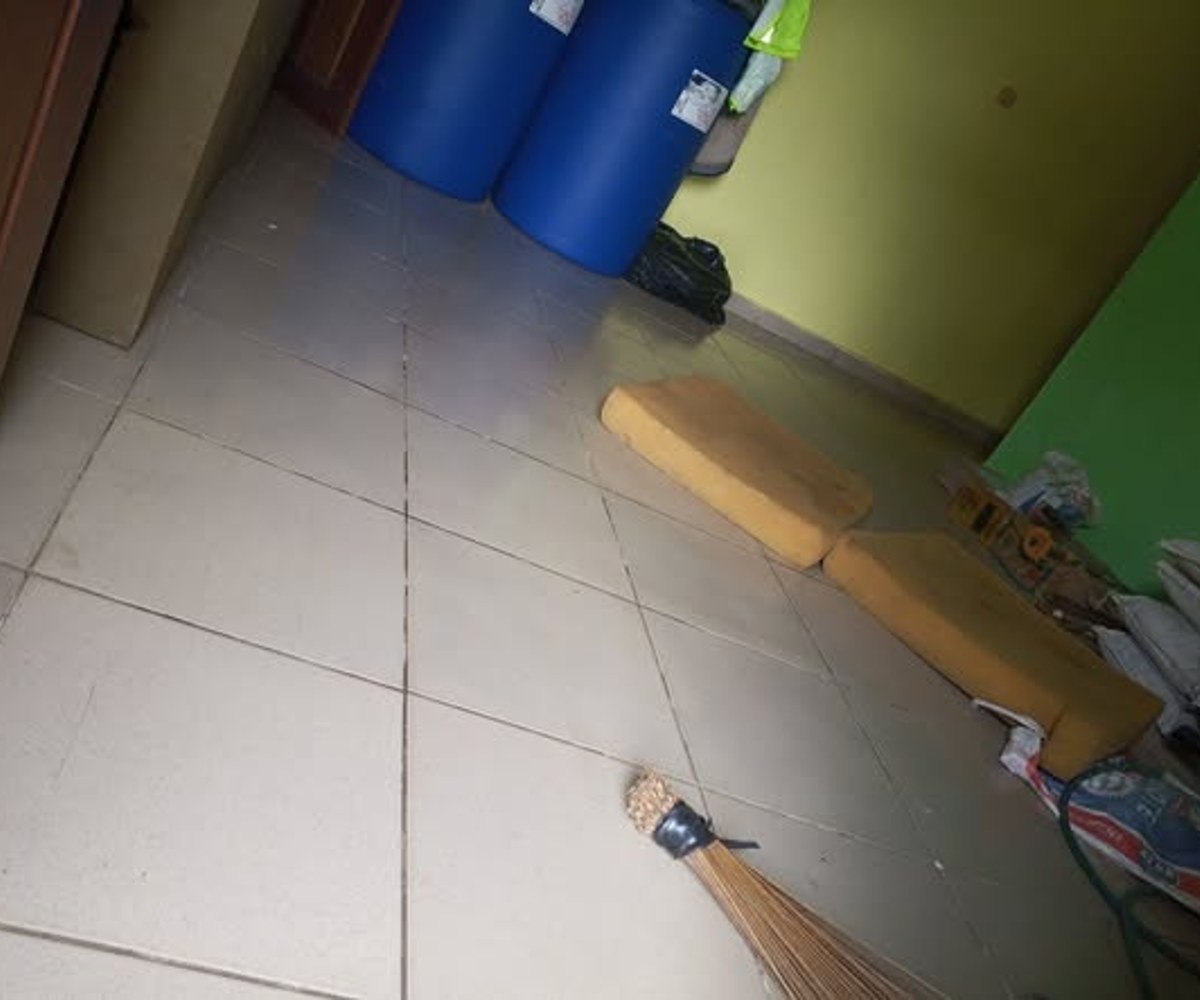 Studio à louer - Village, Douala