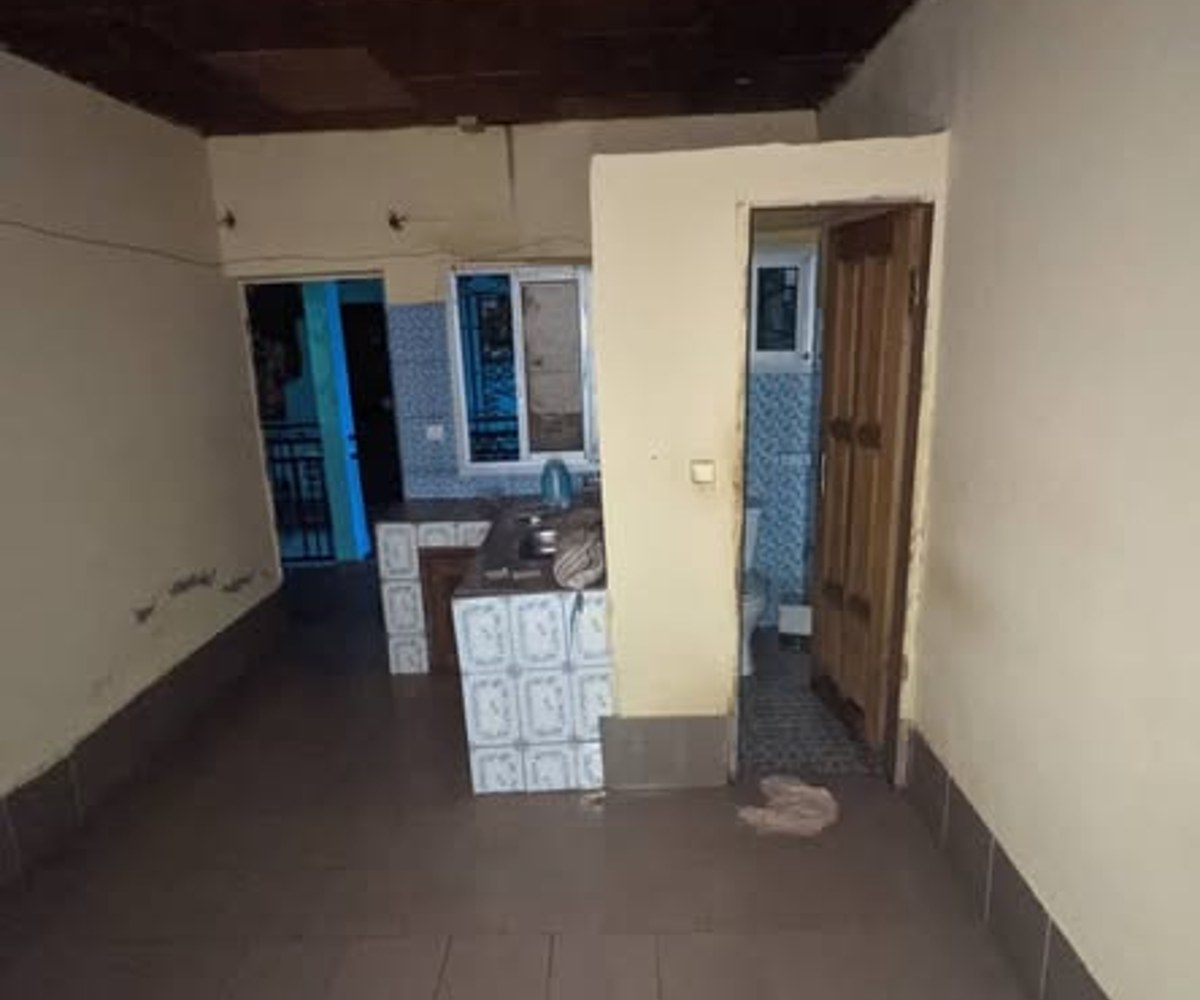 Studio moderne à Nkolfoulou - Yaoundé