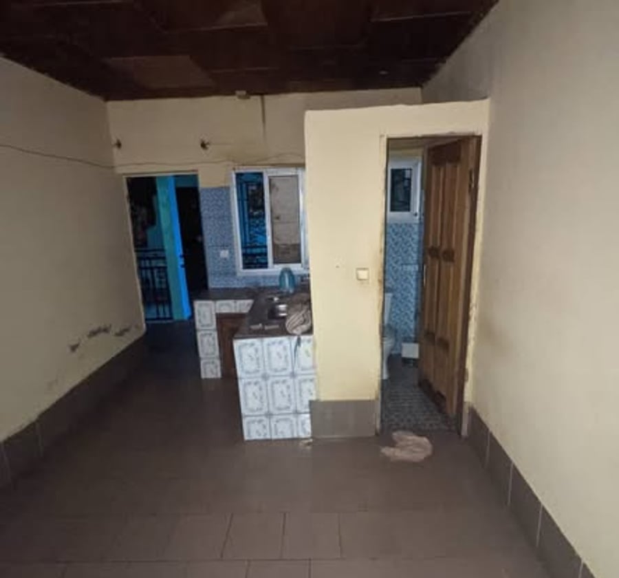 Studio moderne à Nkolfoulou - Yaoundé
