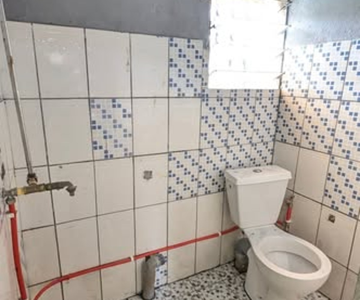 Vaste chambre moderne à Ndogbong, 10e