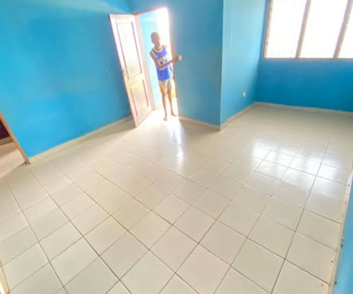 Appartement moderne à louer à Oyom Abang Camp