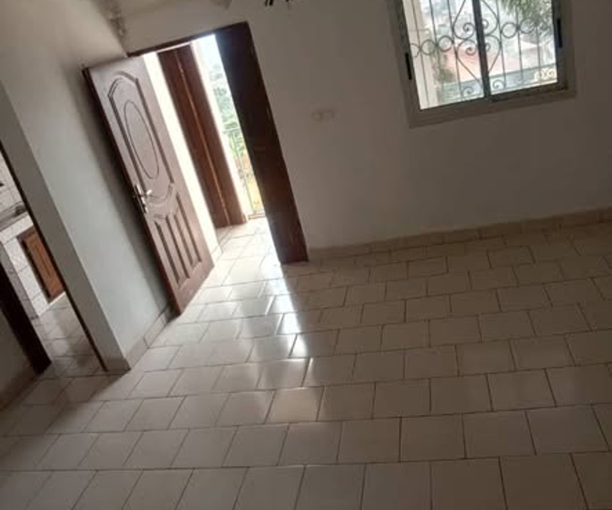 Appartement moderne à louer - Nkoabang, Yaoundé