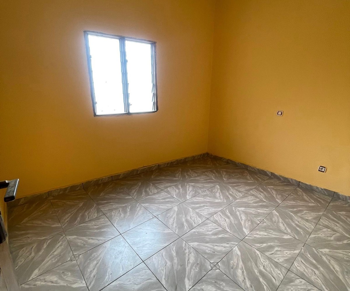 Appartement moderne neuf à Logpom