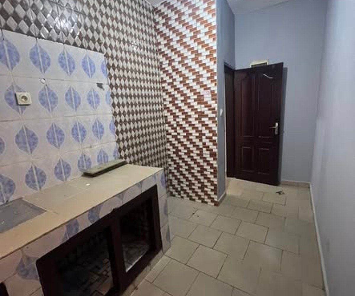 Appartement à louer à Mendong carrefour banane