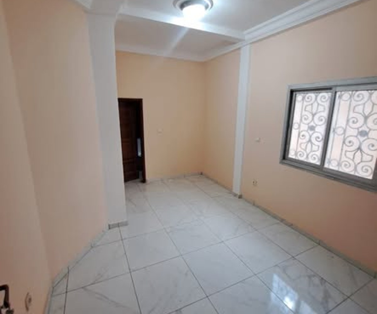 Appartement moderne haut standing à louer - Petit Marché Odza