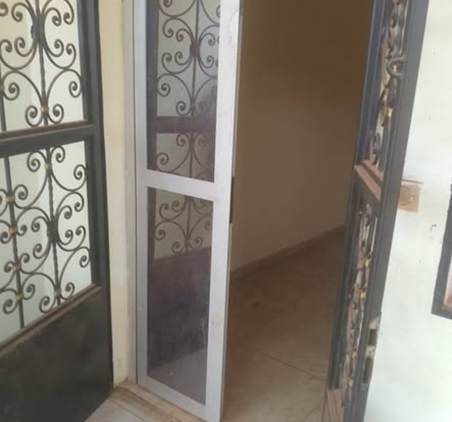 Appartement moderne à louer – Nkoabang Carrefour