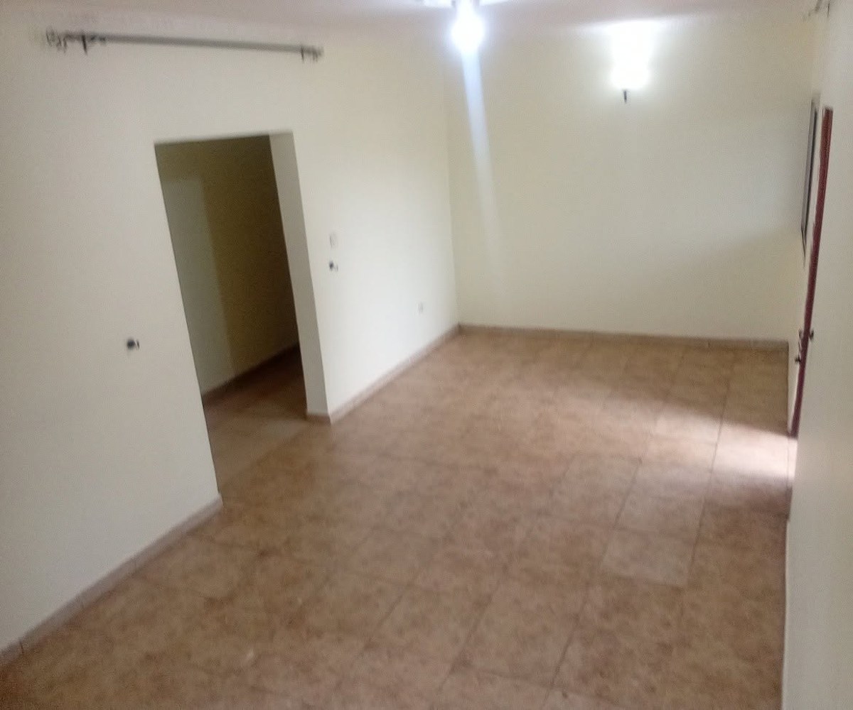 Appartement à louer Damas Petit Génie - 3 chambres, 130 000 XAF/mois