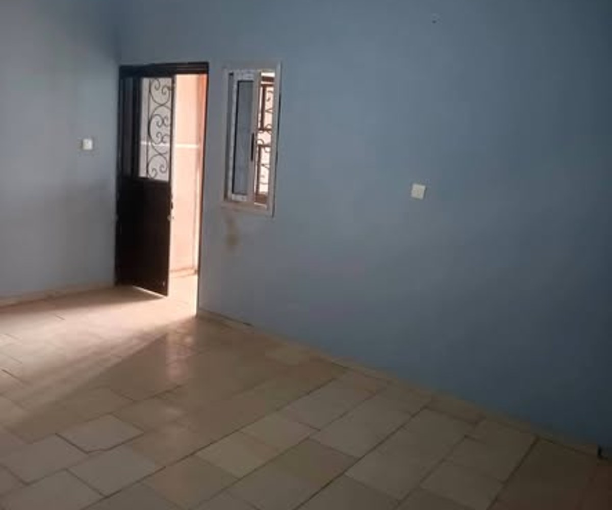 Vaste appartement 3 chambres à Nkomo Okoui - Yaoundé