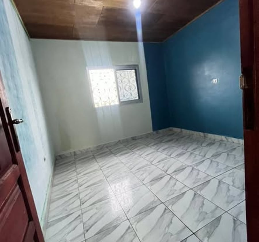Studio moderne à PK 12