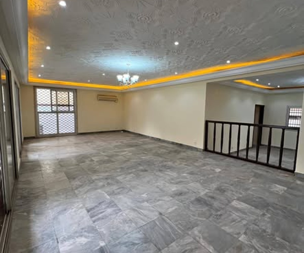 Villa à louer très bon standing - Bastos, Yaoundé