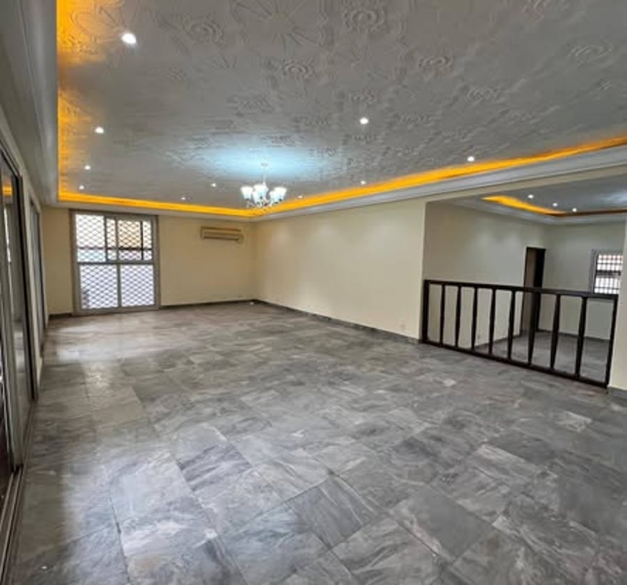 Villa à louer très bon standing - Bastos, Yaoundé