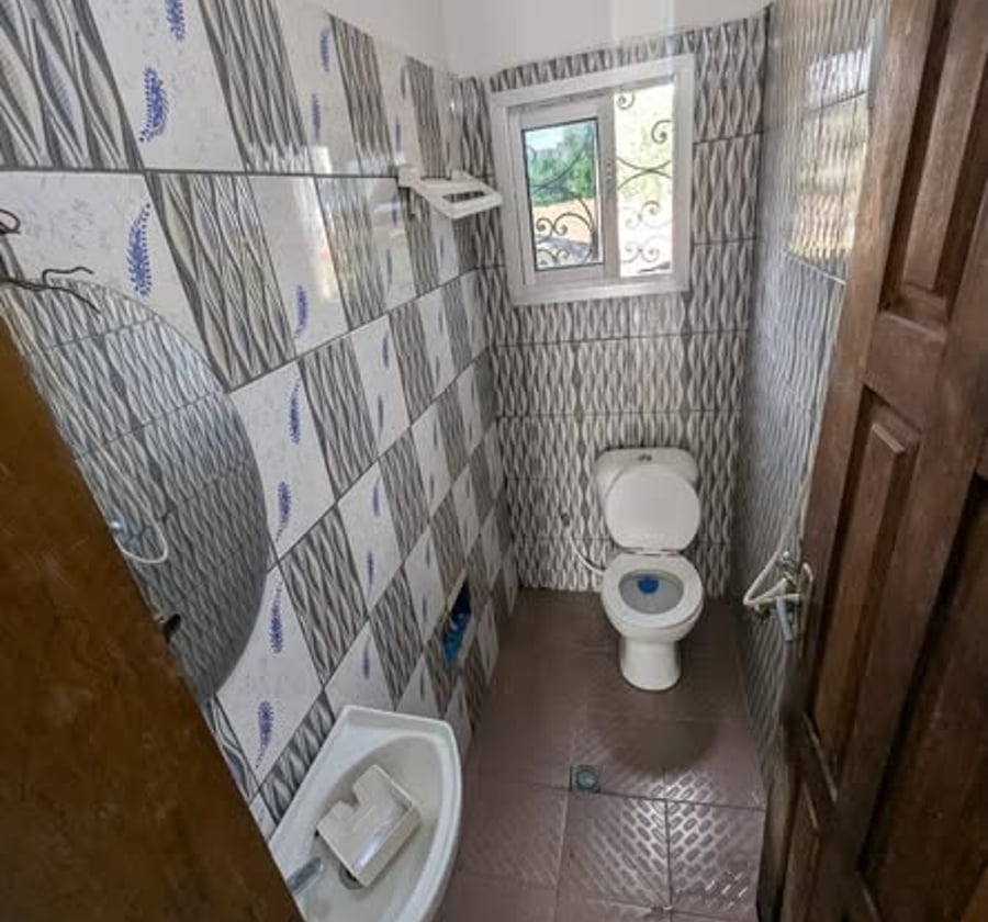 Studio moderne à louer à Nsam escale obam