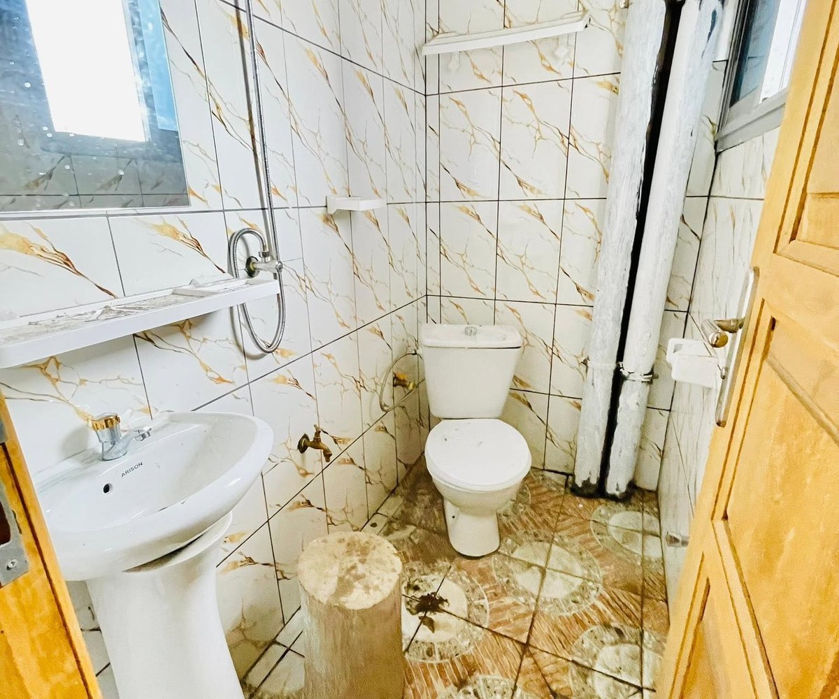 Studio moderne à louer près du carrefour Biyem Assi