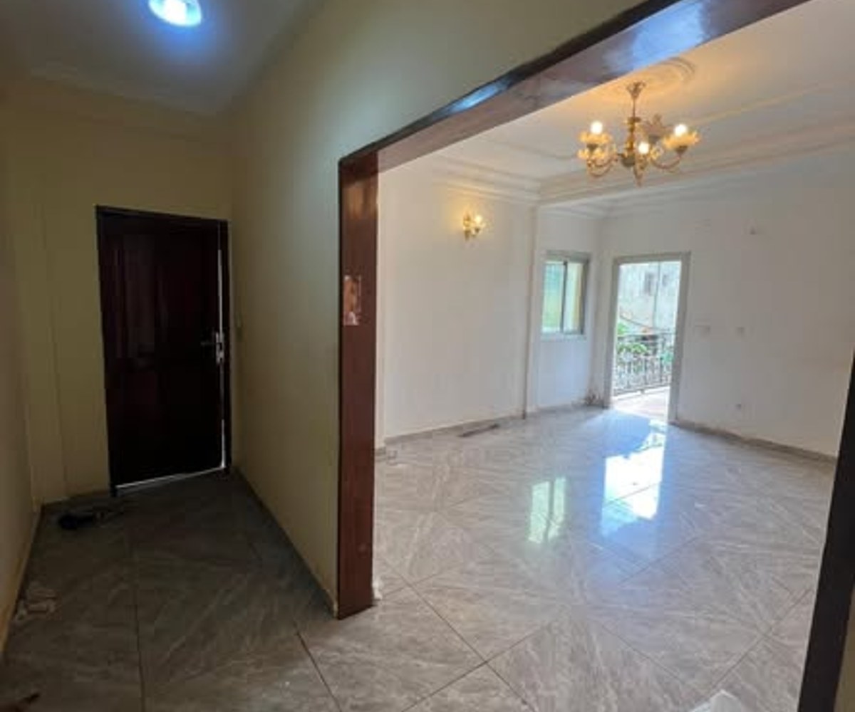 Appartement à louer à Mendong - 3 chambres