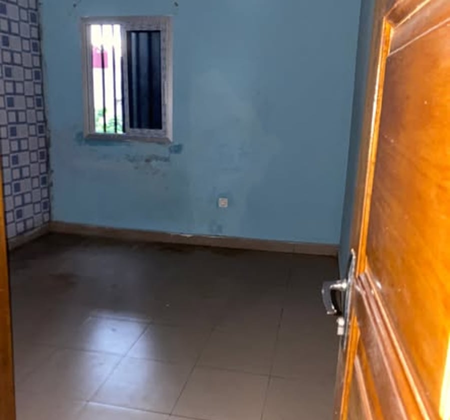 Studio moderne à louer à Ndogpassi II