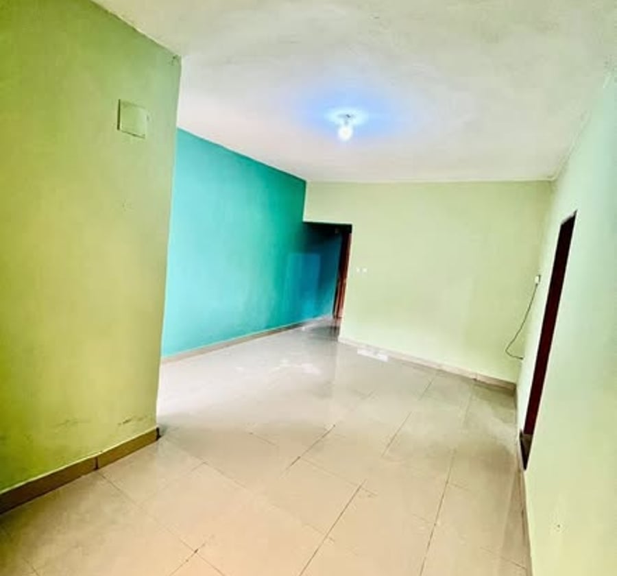 Vaste studio moderne à louer à TKC