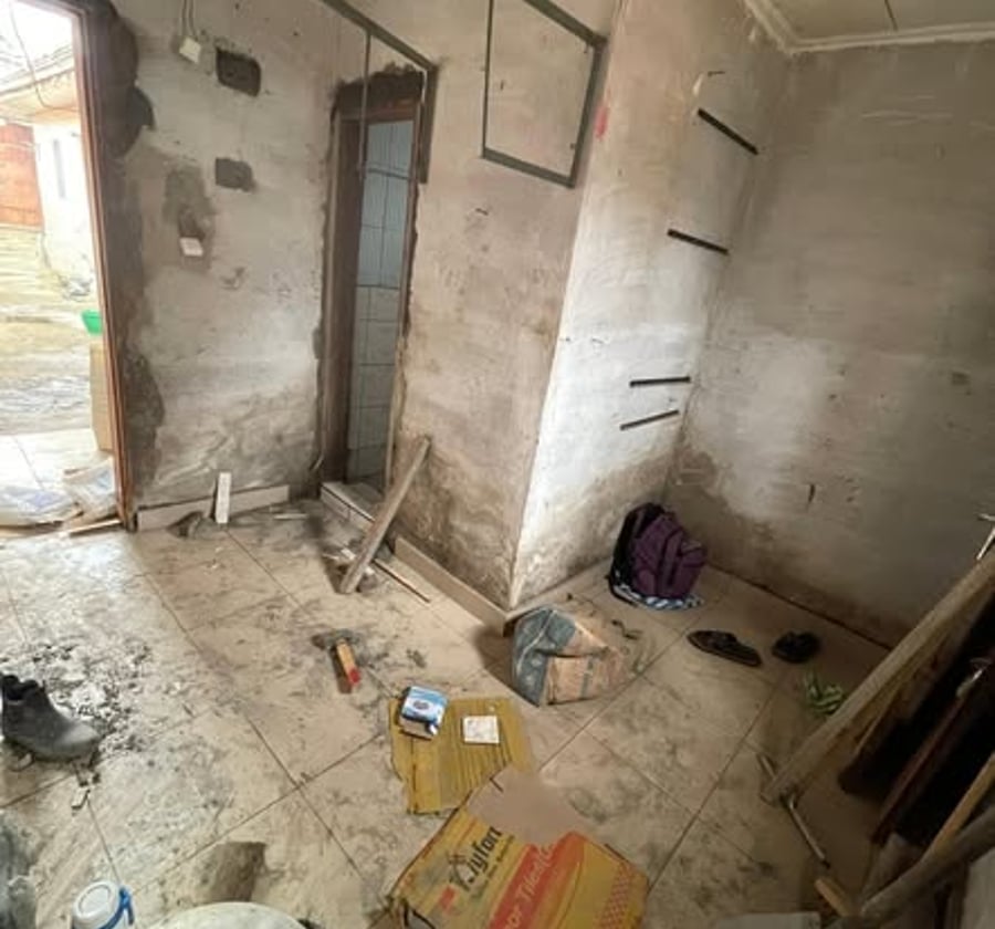 Chambre en pleine finition à Éleveur