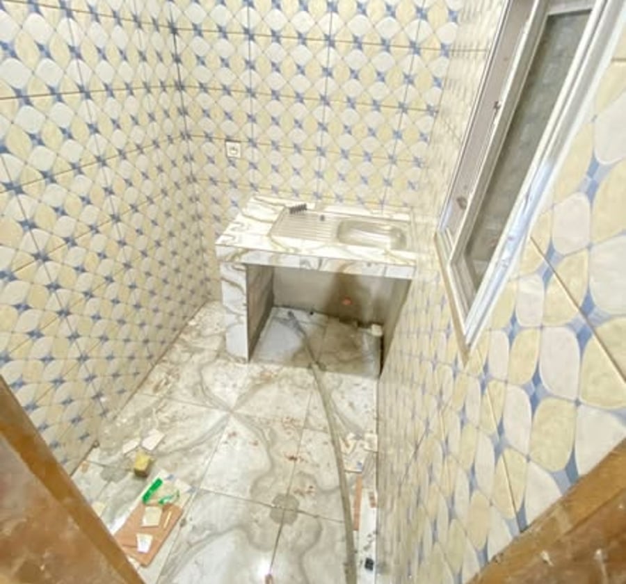 Chambre moderne 03 pièces à louer à MVOGBETSI