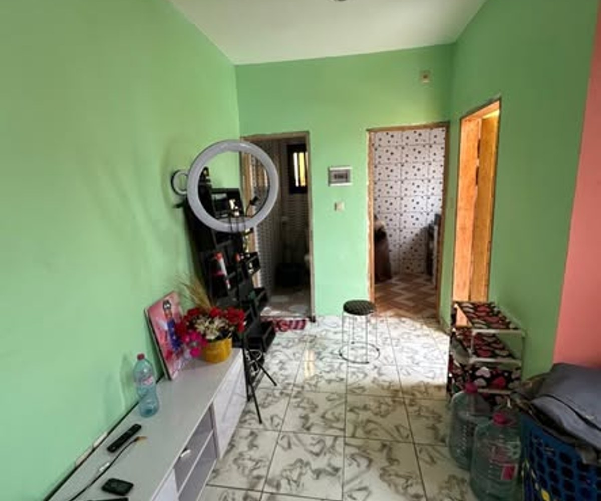 Chambre moderne à louer à Missoke