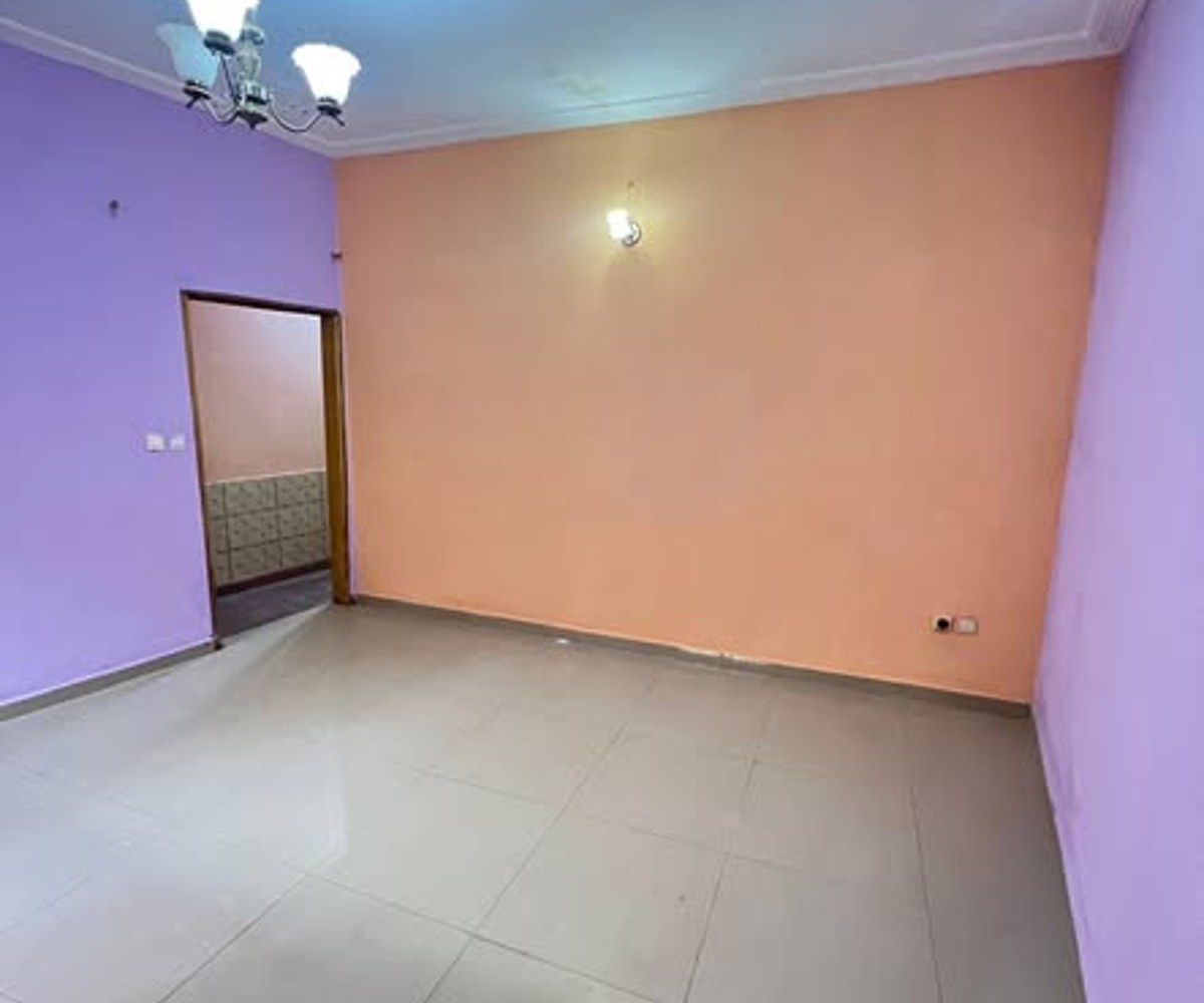 Appartement moderne à louer - Etoug-Ebe