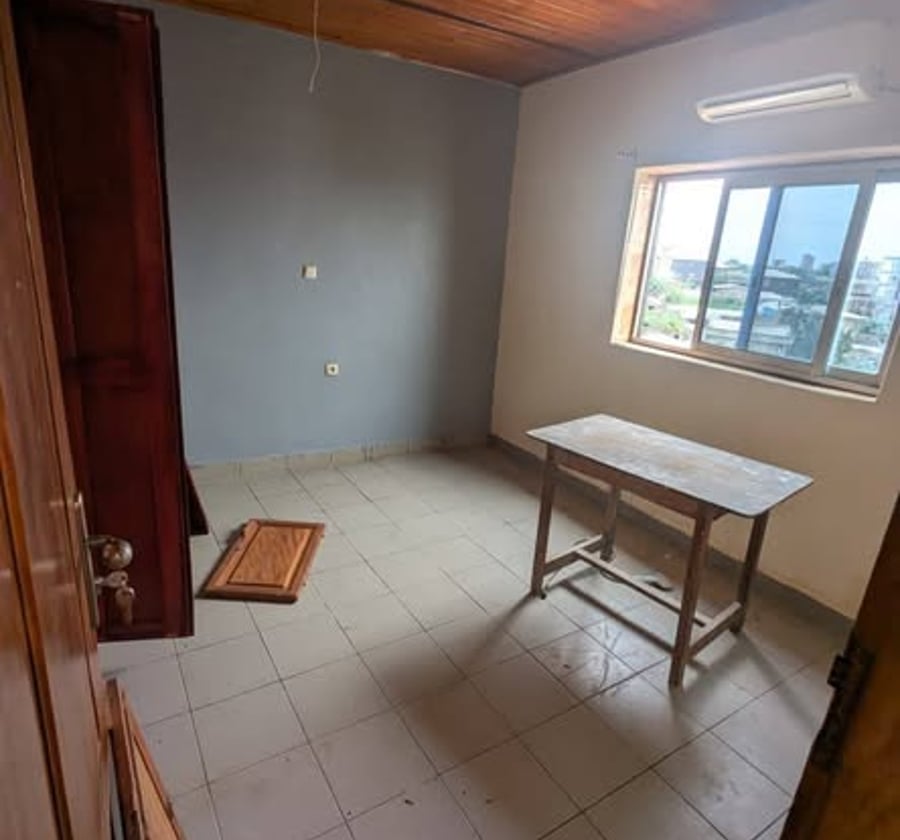 Appartement à louer à Logbaba - 2 chambres