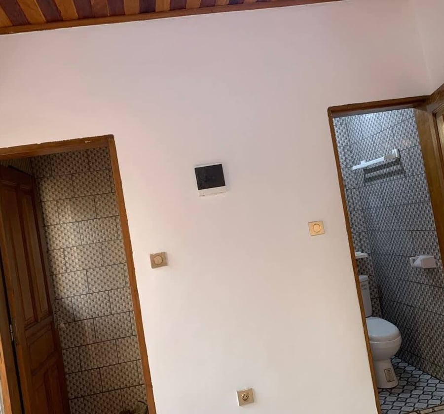 Chambre moderne à louer à Logpom - 40 000 FCFA