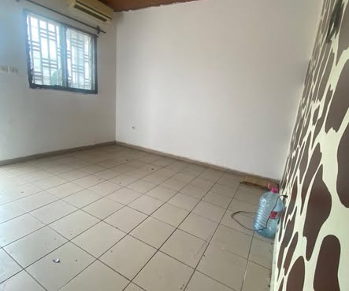 Studio moderne 4 pièces - Bépanda, Douala