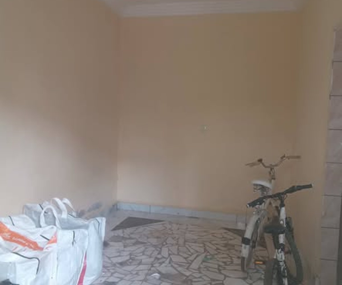 Chambre moderne à louer à Biyem-Assi