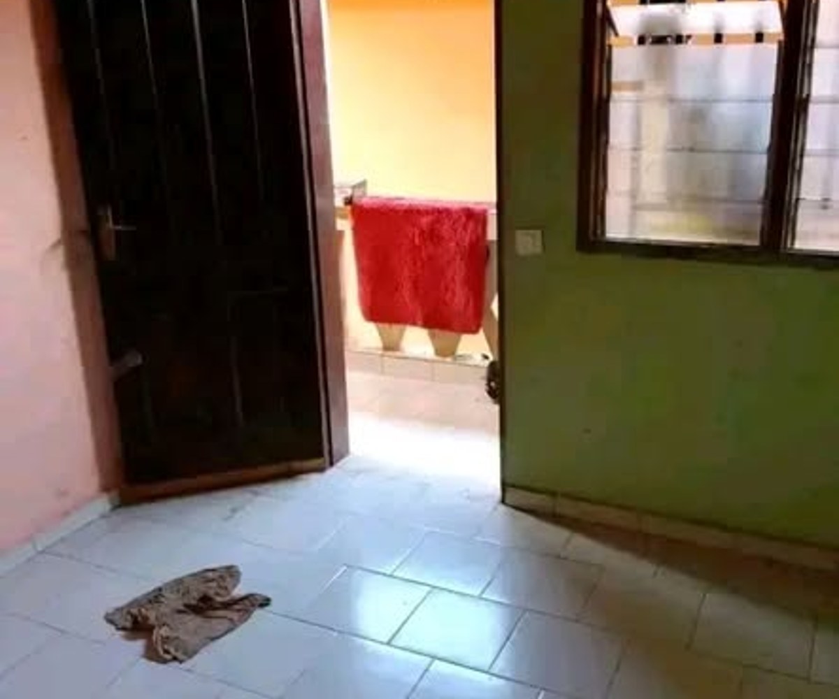 Chambre moderne à Nkolfoulou avec parking