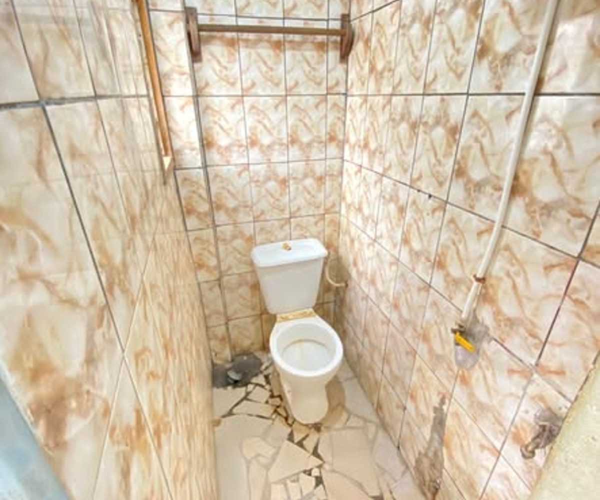 Chambre moderne à louer à Etoug-Ebe