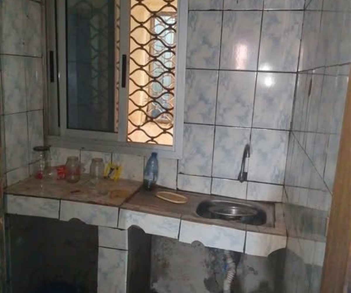 Grand Studio moderne à Nkomo