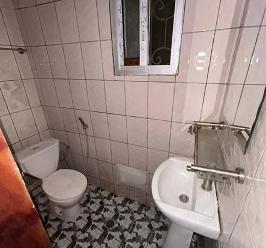 Studio moderne à louer à Makepe Marie Lumière