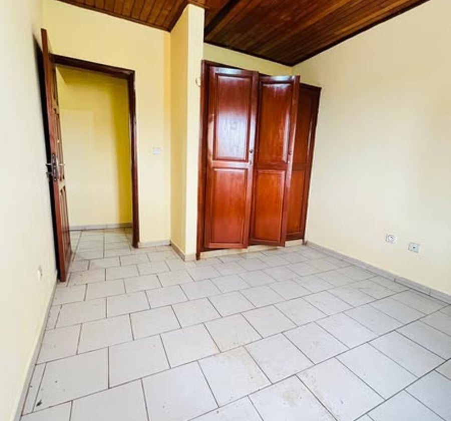 Appartement 3 chambres à Simbock Titus Edzoa