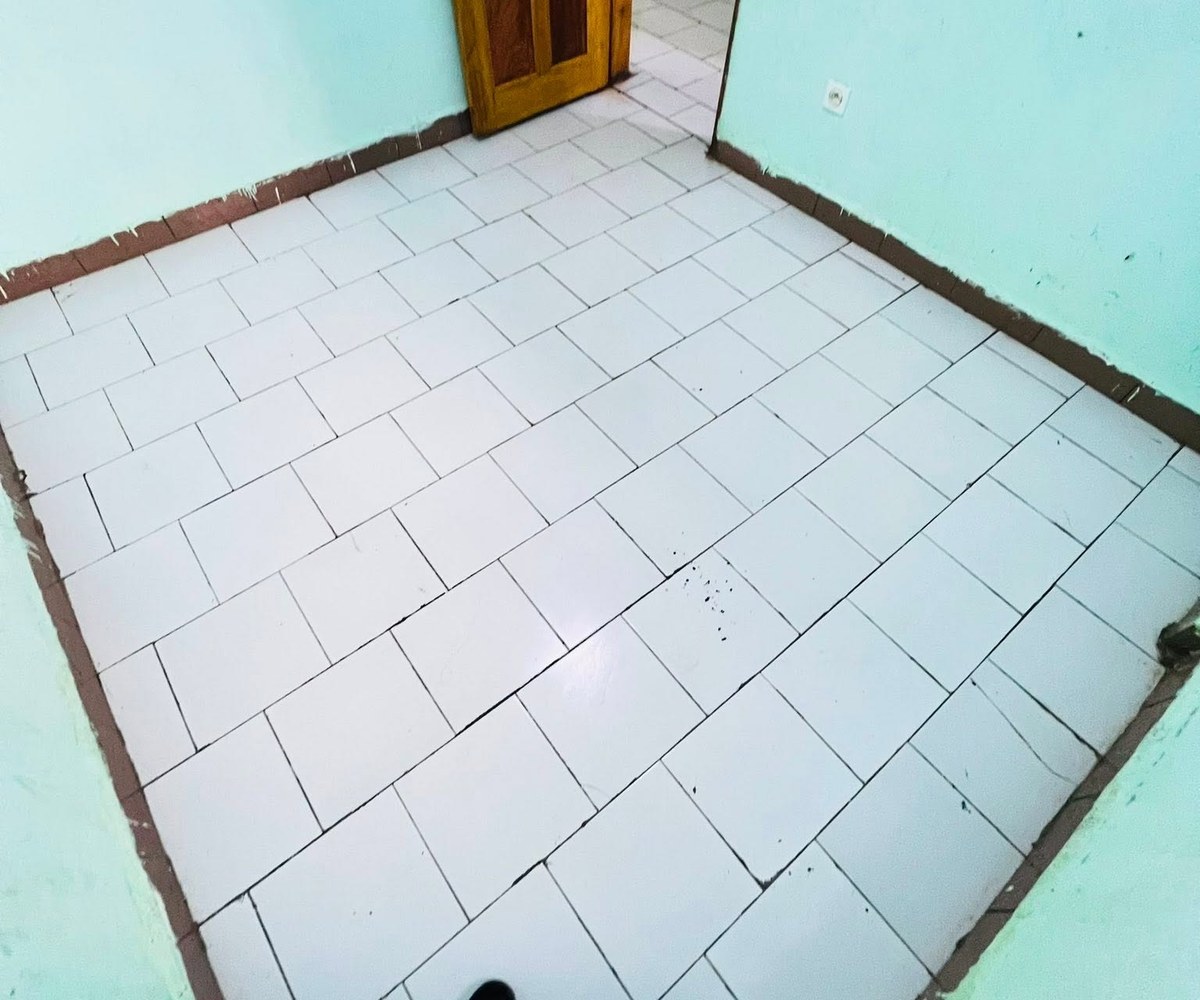 Studio moderne à Nkozoa