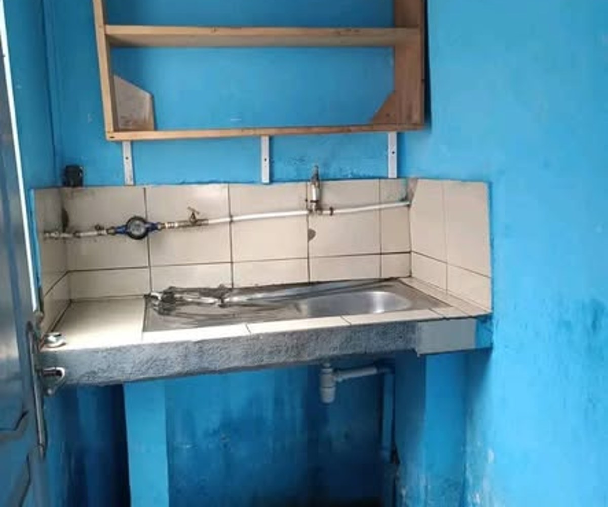 Studio moderne à louer - Biyem-Assi