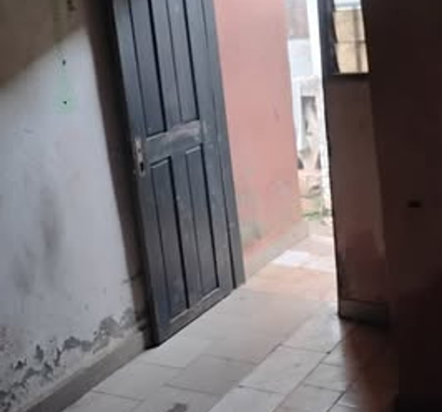 Chambre moderne - Ngousso Mapokam