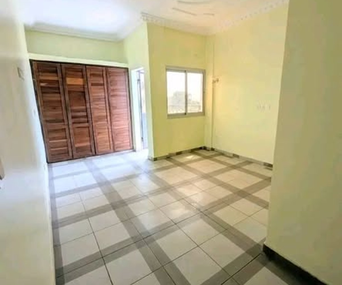 Appartement moderne haut standing à louer à Odza