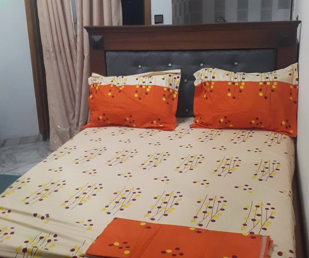 Chambre meublée - Village, Douala