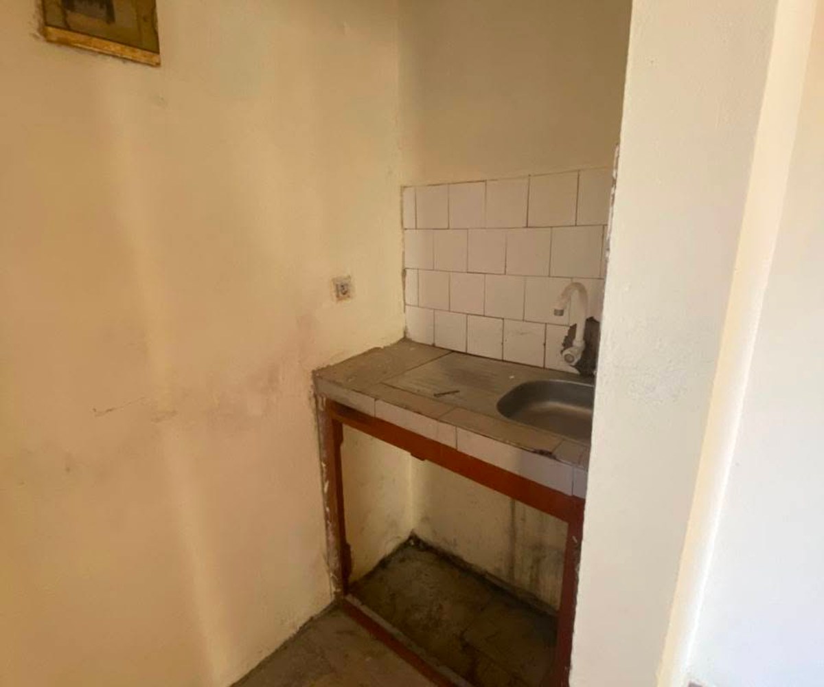 Studio à louer à Ngousso
